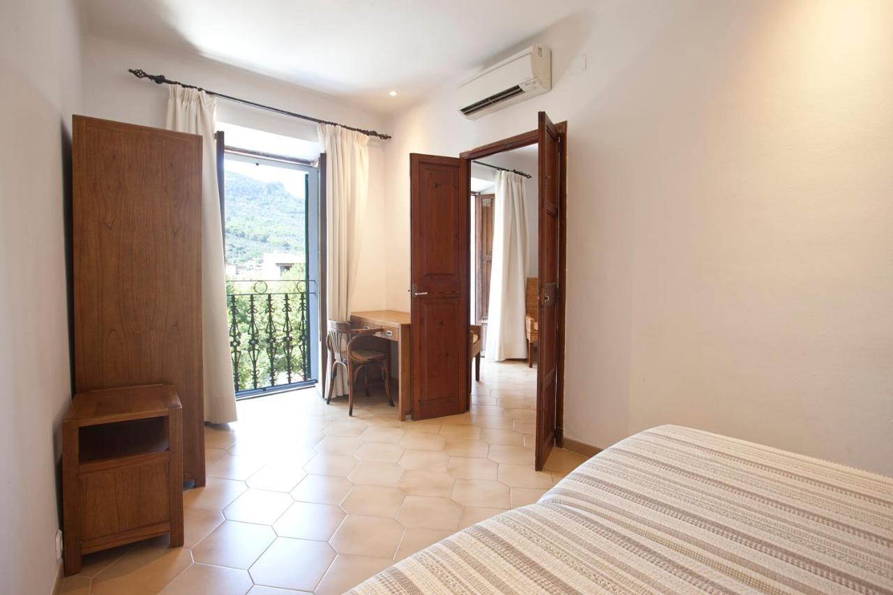 סולר Hotel La Vila מראה חיצוני תמונה
